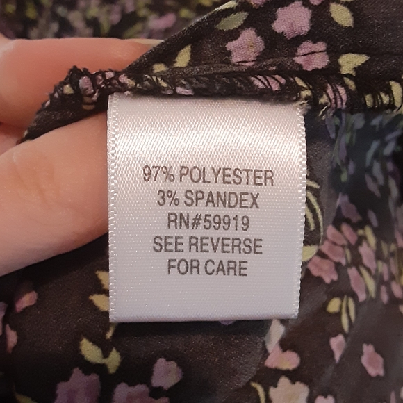 Apt. 9 Floral Pleated Blouse Size M - Picture 9 of 9